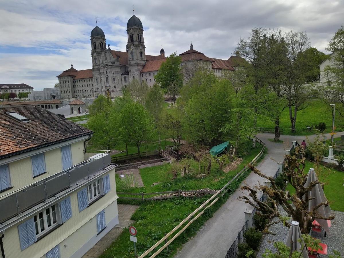 Gasthaus Meinradsberg Einsiedeln Buitenkant foto